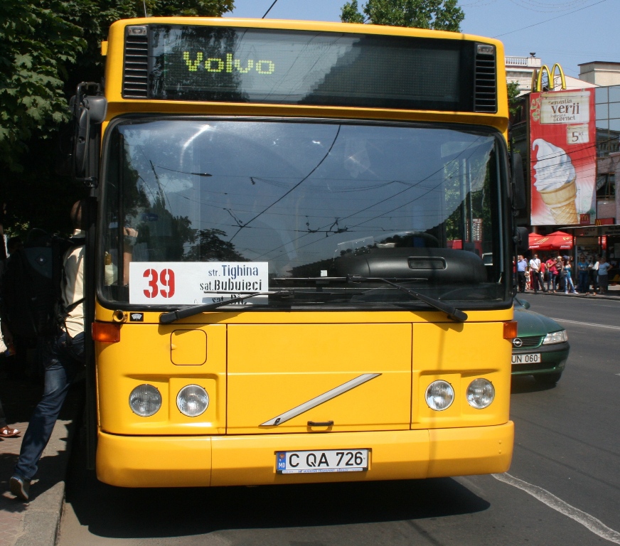 Două autobuze noi vor fi puse în circulație pe străzile capitalei în această săptămînă.