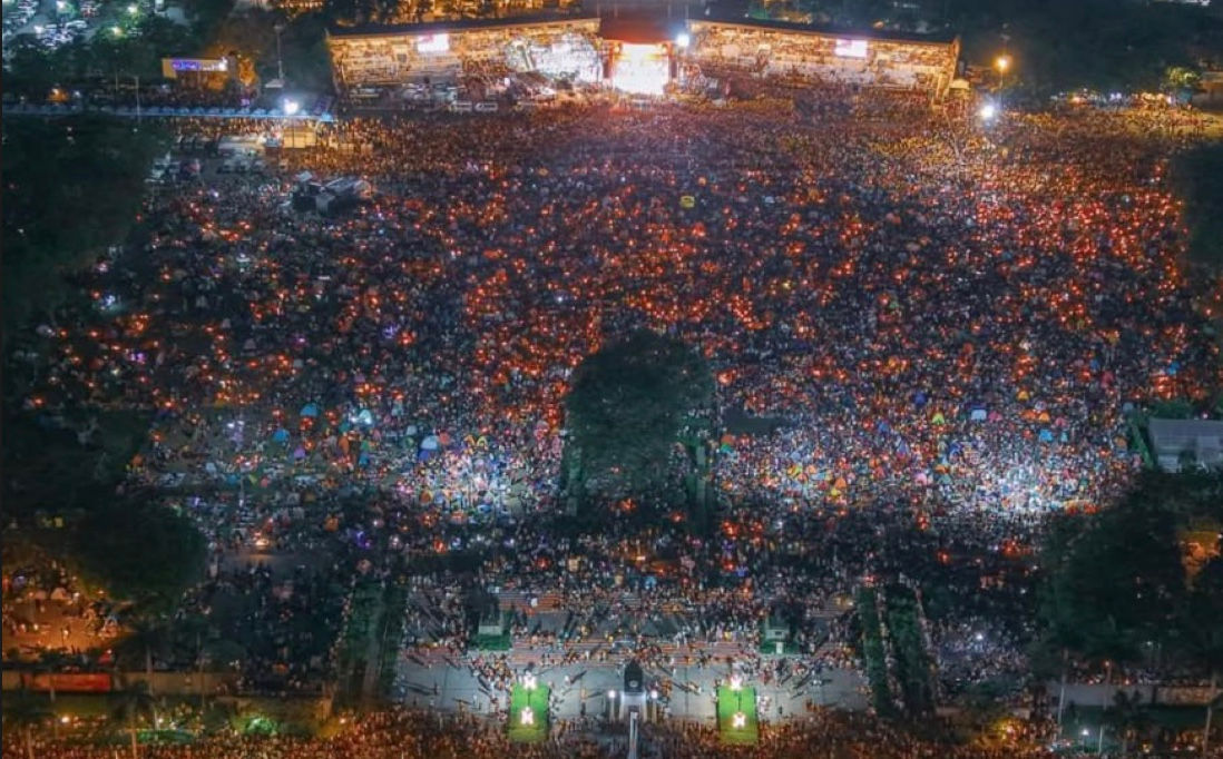 O slujbă religioasă de amploare în Filipine s-a soldat cu sute de răniți.