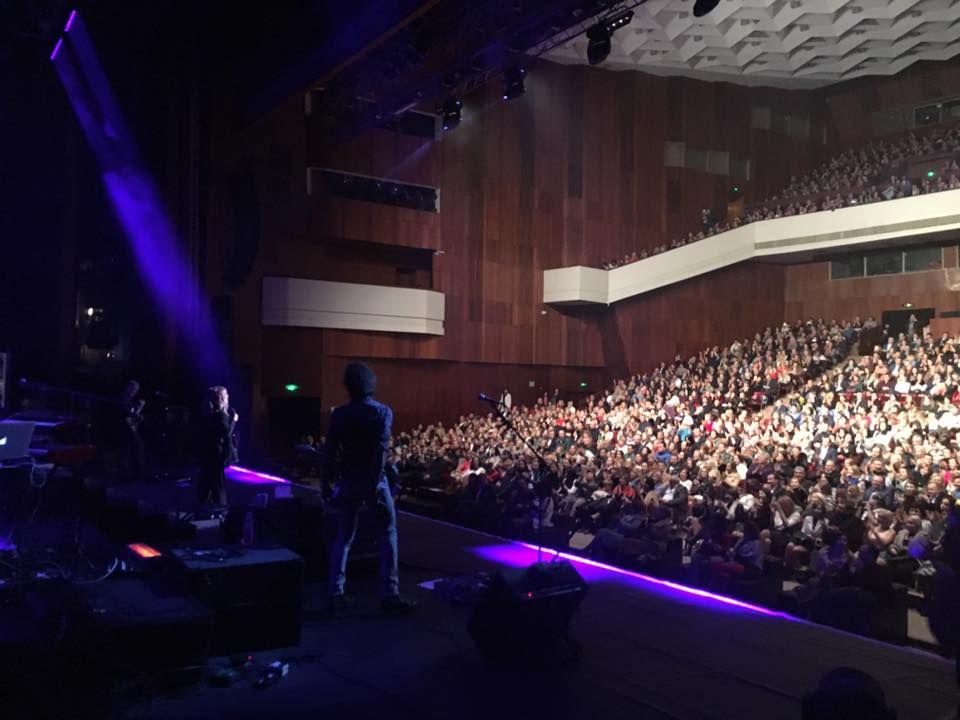 Lara Fabian, nemulţumită de condiţiile de la Palatul Naţional.