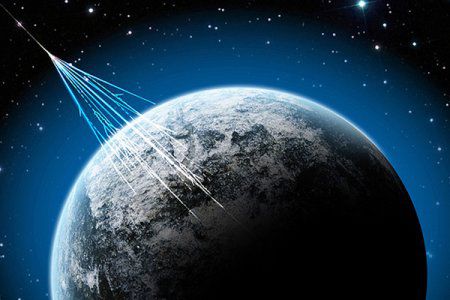 Космические лучи — это ядра атомов и элементарные частицы высоких энергий.