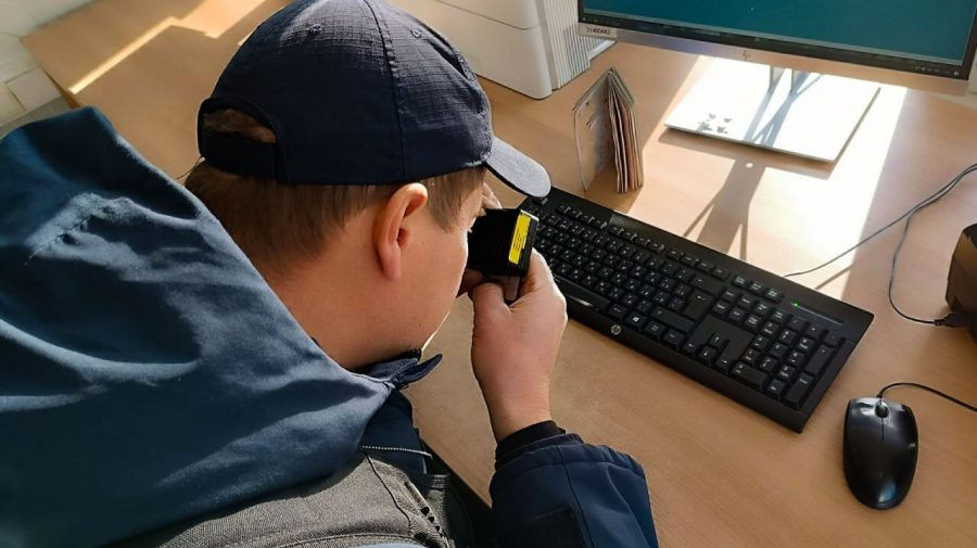 Двоих граждан Грузии задержали на границе с фальшивыми документами.