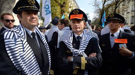 Zi grea pentru administraţia Air France. Foto: ouest-france.fr