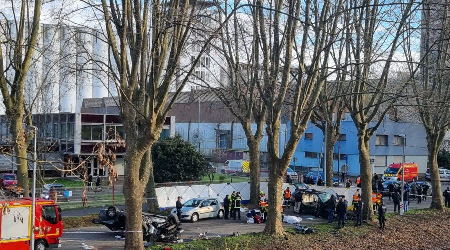 Румыны устроили погоню в Страсбурге и попали в ДТП: 3 человека погибли, 6 пострадали.