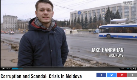 VICE News: Протестующие требуют отставки премьер-министра и объявления досрочных выборов.
