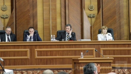 Președintele Parlamentului, Igor Corman, a ținut să-i dea o replică lui Petrenco.