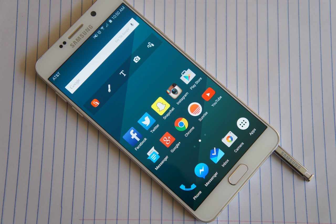 Samsung Galaxy Note 9 ți-ar putea spune dacă ai băut prea mult