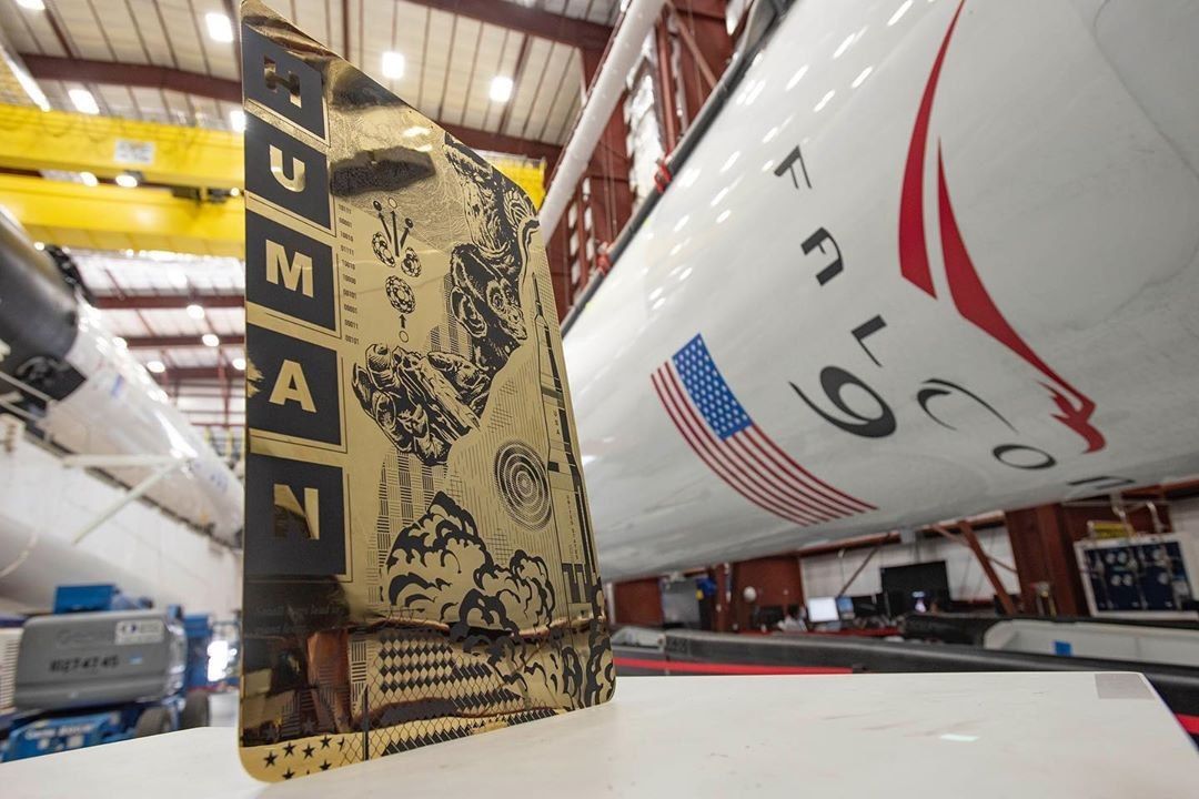 Корабль SpaceX доставил на МКС уникальные сверхпрочные картины из золота.