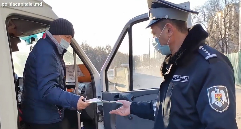 Полиция: Не все перевозчики и пассажиры соблюдают правила.