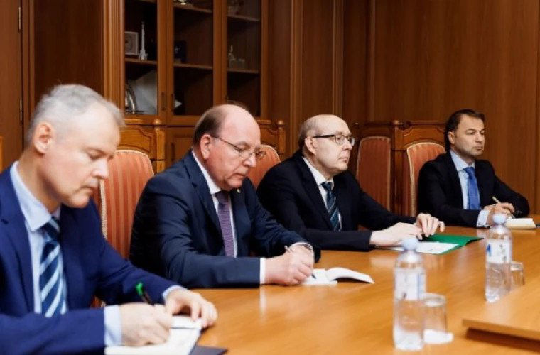Госсекретарь Руслан Болбочан встретился со специальным представителем Российской Федерации.