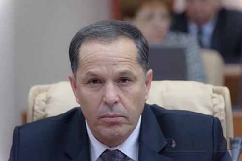 Депутат парламента от ЛДПМ Петр Влах обвиняет башкана Михаила Формузала в подстрекании народа к конфронтации и осознанно накаляет ситуацию в Гагаузии.