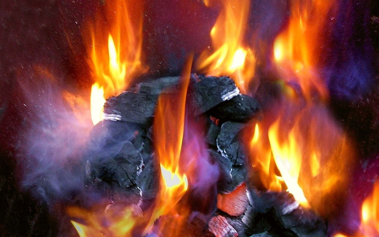 Точную причину возгорания предстоит установить.