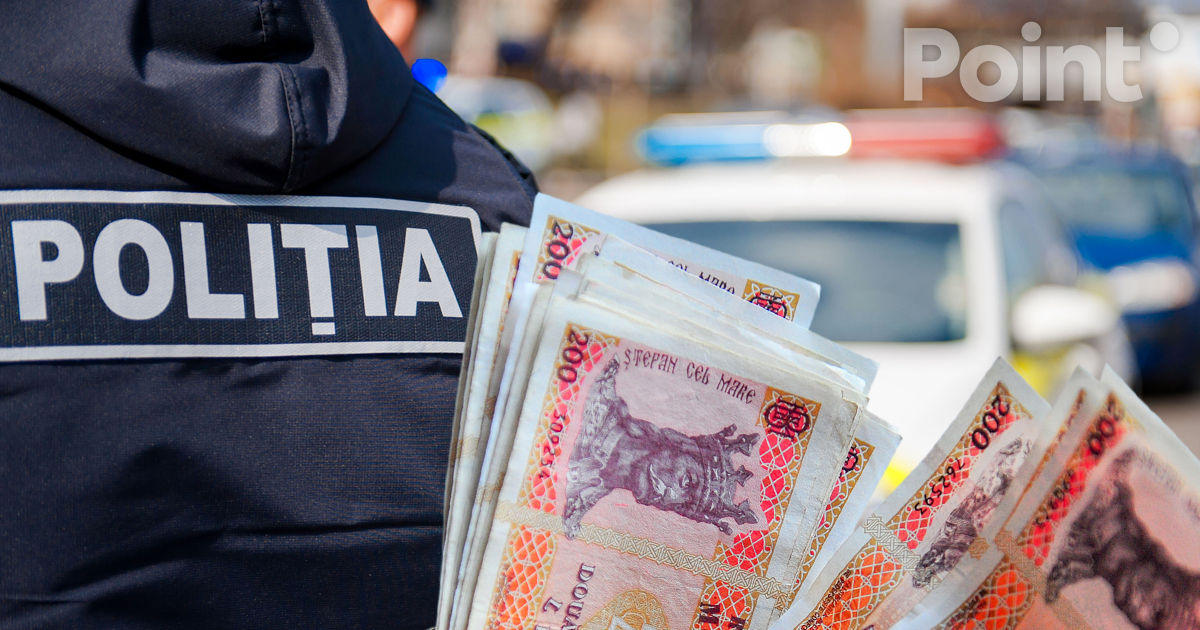 Двое столичных полицейских признаны виновными по делу о вымогательстве 27 тысяч леев.
