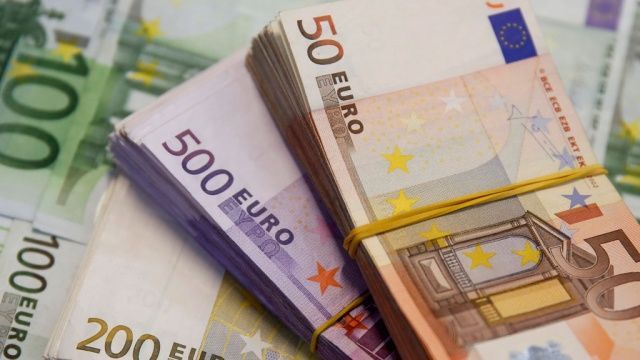 В результате конкурса ЕС отобраны 16 программ-победителей. Заключение контрактов прошло в среду на официальной церемонии.