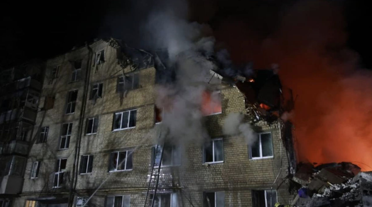 Ночью Россия атаковала Харьков, Одессу, Киев и другие города Украины: есть погибшие.