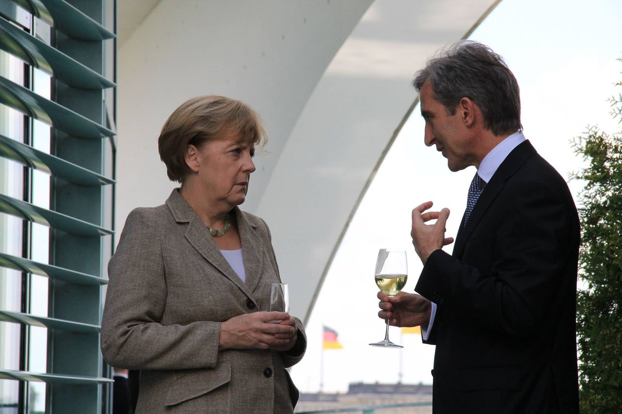 Iurie Leancă susţine că victoria partidului condus de Angela Merkel este o mare victorie pentru Moldova. 