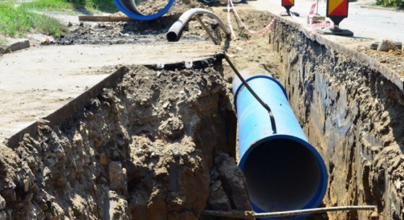 O echipă de muncitori a descoperit 19 amfore pline cu monede din bronz din secolul al IV-lea, comoară de mare valoare istorică, în tipul unor lucrări de canalizare efectuate în sudul Spaniei.