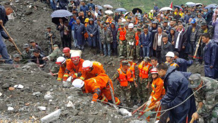 Tragedie în China: 120 de persoane îngropate de vii în urma alunecărilor de teren. Foto: realitatea.net