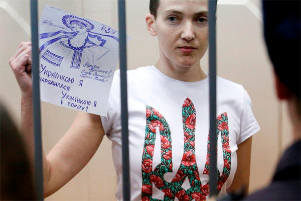 «Чтобы дождаться суда и присутствовать на нем, я не даю себе умереть», — заявила Савченко.