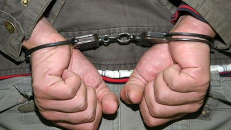 В результате оперативных действий были задержаны 12 человек.