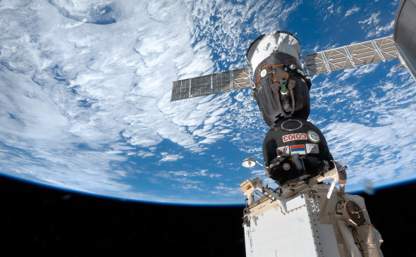 NASA не увидело препятствий для работы с Россией по МКС после санкций.