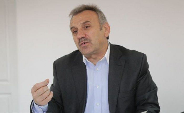 Комментируя свою возможную отставку, Дончу заявил, что не видит в этом проблемы.