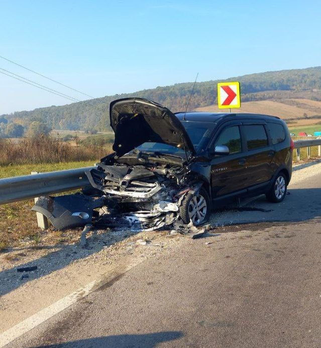 В Каларашском районе столкнулись 4 автомобиля: пострадали 4 человека.