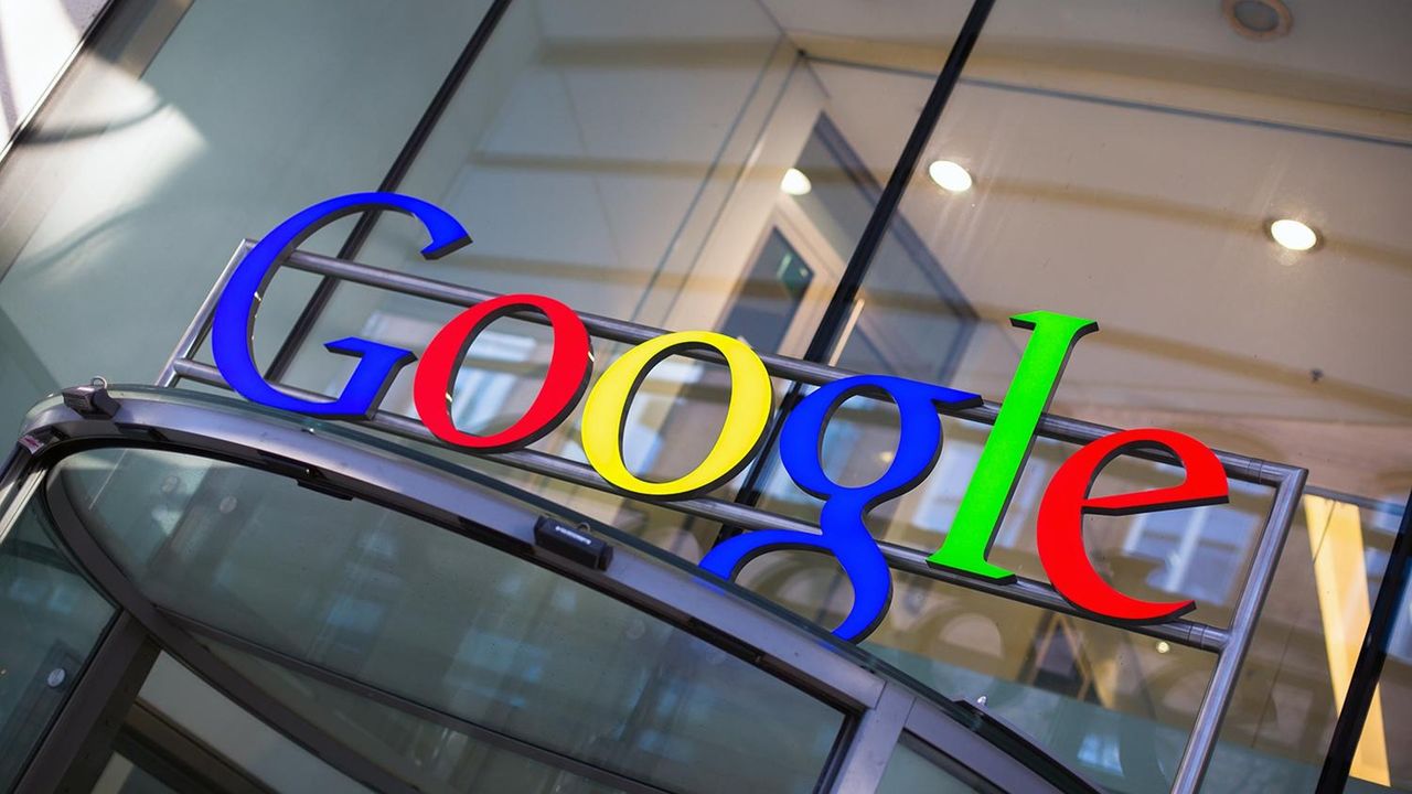 Google поздравил Молдову с Днем независимости.