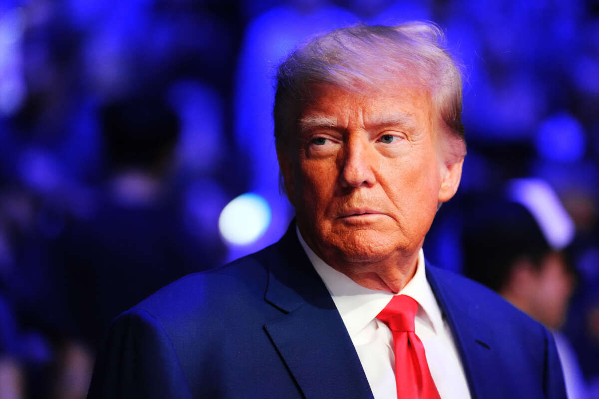 Трамп заявил, что готов к аресту за штурм Капитолия.