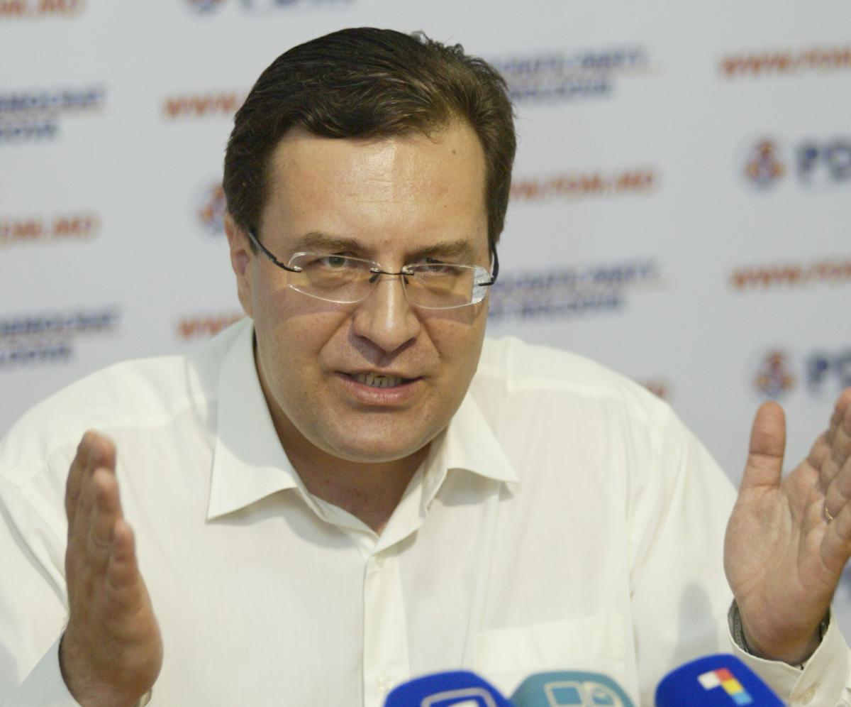 Iar practica PCRM, de a înregustra o moţiune după alta, i-a deranjat pe aleşii din coaliţia de guvernare.