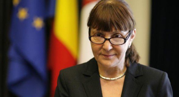 Oficialul atenționează că Uniunea Europeană va lua în serios intenția de a anula Acordul de Asociere semnat cu țara noastră doar dacă cetățenii moldoveni, Guvernul și Parlamentul vor cere acest lucru.