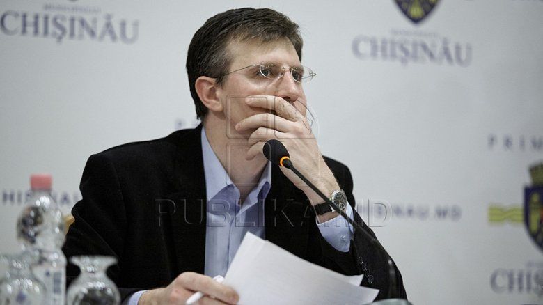 Pregătiri de referendum. 45 de formaţiuni se pot implica în campania electorală