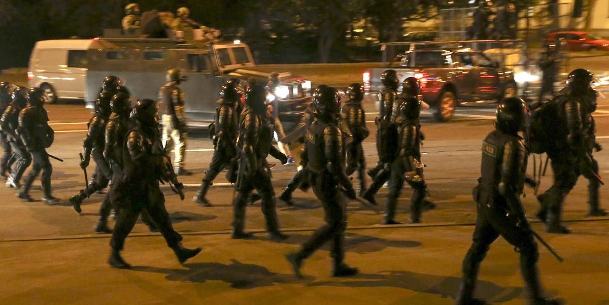 В МВД Белоруссии заявили, что у властей достаточно сил, чтобы не допустить дестабилизации.