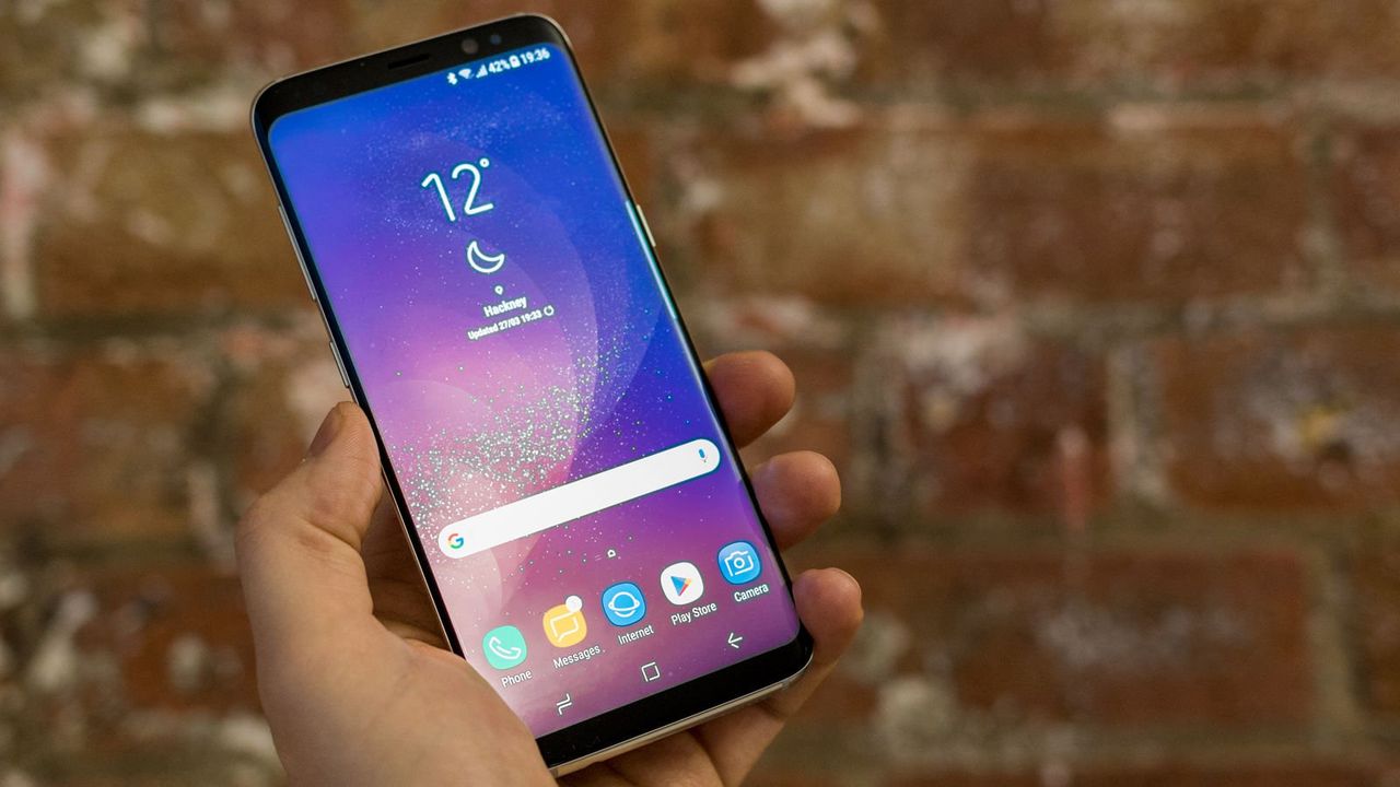 Samsung livrează o actualizare „urgentă” pentru telefoanele Galaxy S8. 