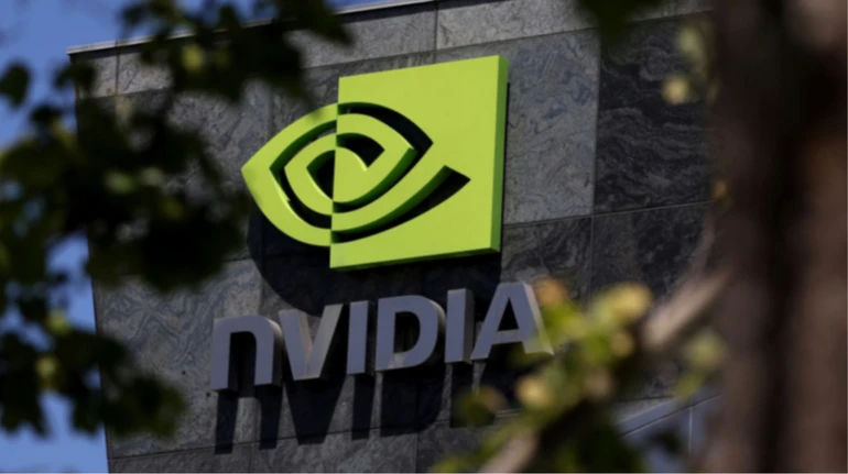 Nvidia planifică să reia producția de cipuri pentru China după interdicția impusă de SUA.