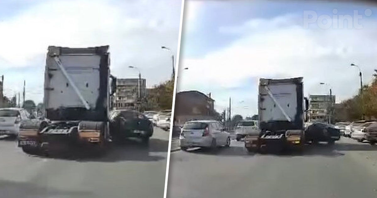 Un șofer de camion a lovit o mașină și a târât-o zeci de metri pe o stradă din Timișoara.