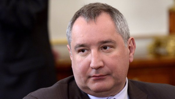 По словам Рогозина, масштаб подвига, совершенного участниками советского атомного проекта, "поистине грандиозен".
