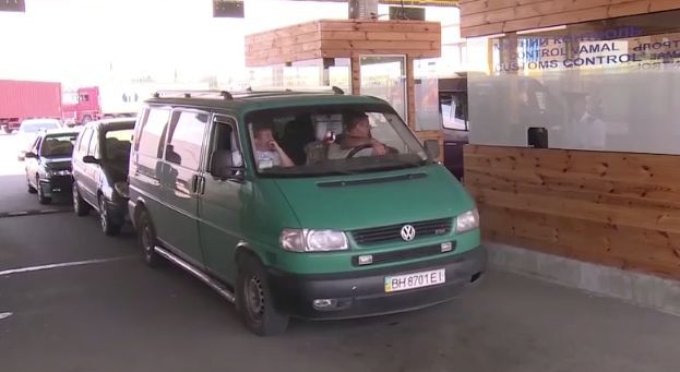 Правительство Киева одобрило подписание соглашения с нашей страной о создании совместного таможенного пункта.