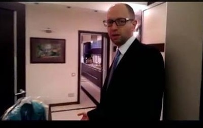 Яценюк с семьей перебрался в городскую квартиру, чтобы экономить время.