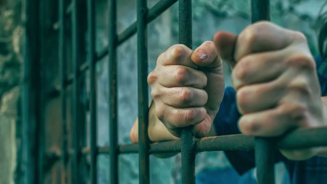 Девять лет тюрьмы получил мужчина за попытку изнасилования тещи.