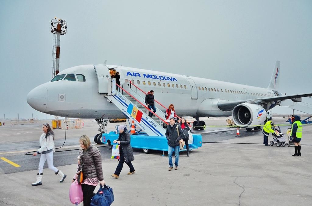 Moldovenii din Federația Rusă care au depășit regimul de ședere pe teritoriul rus, se pot adresa Secției locale a Direcției principale pentru probleme migraționale a MAI al FR până pe data de 20 martie. Foto: puerrtto.livejournal.com