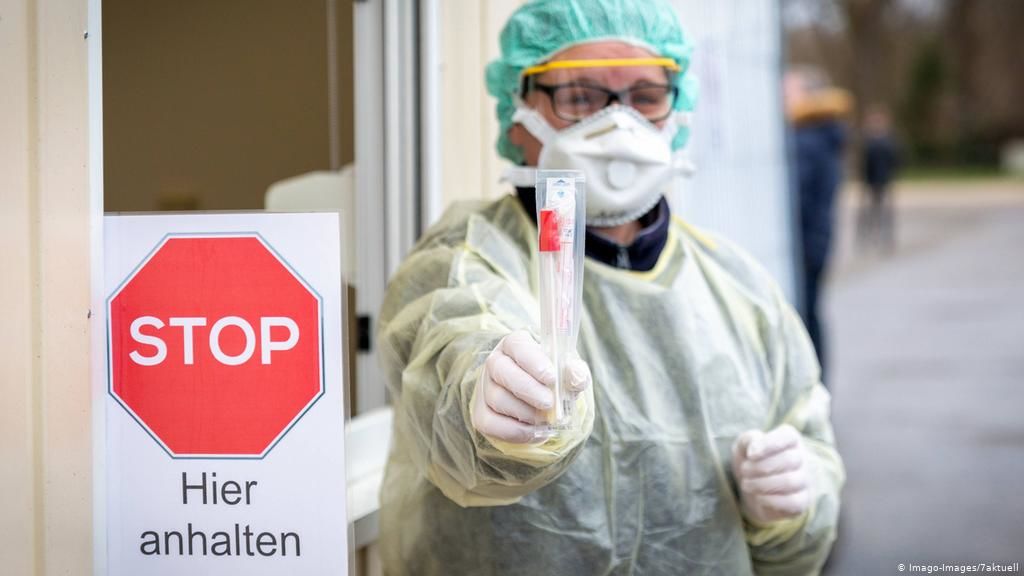 В Греции на две недели закрыли школы и университеты из-за коронавируса.