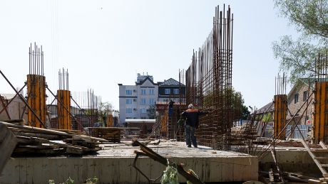 В первом полугодии 2015 года в эксплуатацию сдали более 2500 квартир.