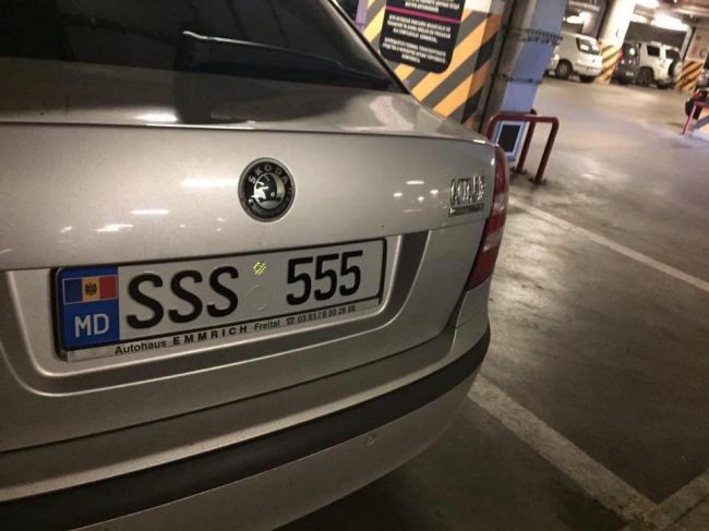 În Moldova s-au ieftinit numerele auto de "fițe”. Foto: protv.md