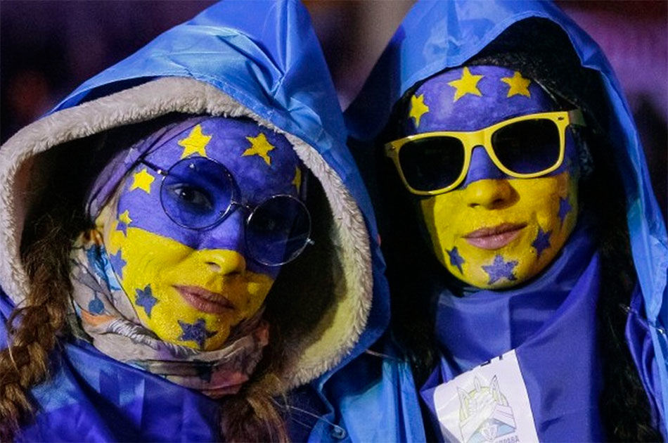 Украина готова помочь странам ЕС спиртом для борьбы с коронавирусом.