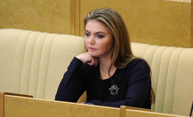 Знаменитая российская гимнастка Алина Кабаева.
