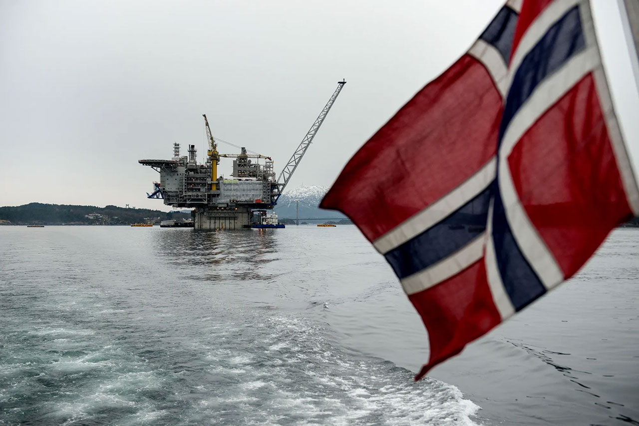 Норвегия достигла рекорда по экспорту нефти в марте.
