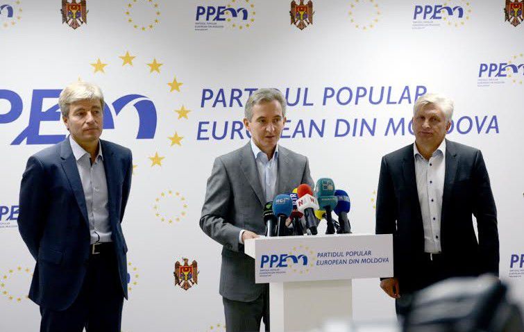 Leancă, Juravschi și Carpov gata să renunțe la imunitatea parlamentară. Foto: moldova24.info
