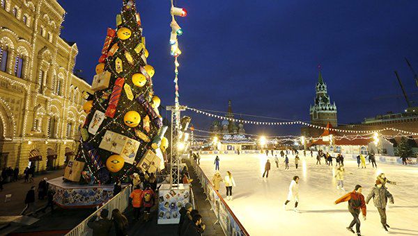 В Москве неизвестный открыл стрельбу около Красной площади.