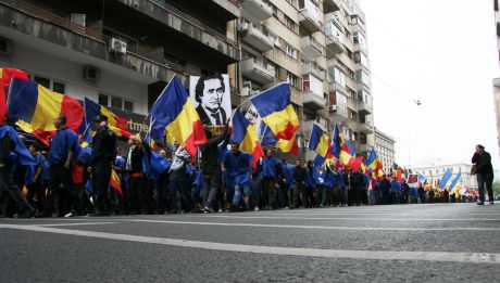În data de 27 martie 1918, Sfatul Ţării a decis, cu majoritate de voturi, semnarea Actului de Unire.