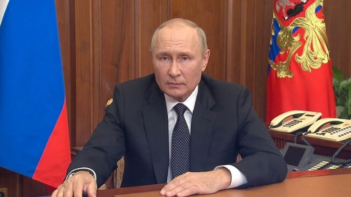 Путин внес в Госдуму пакет поправок о лишении российского гражданства.